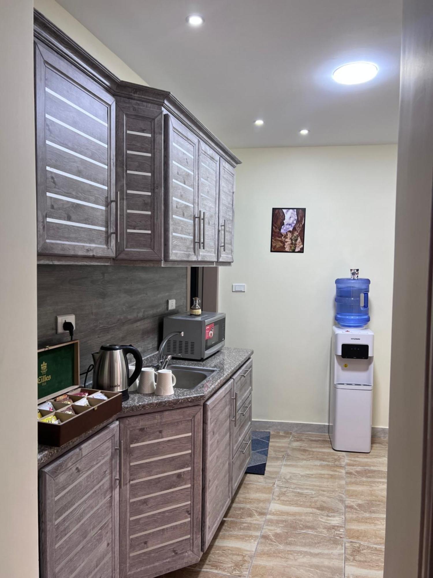 Z3 Hostel Ваді-Муса Екстер'єр фото
