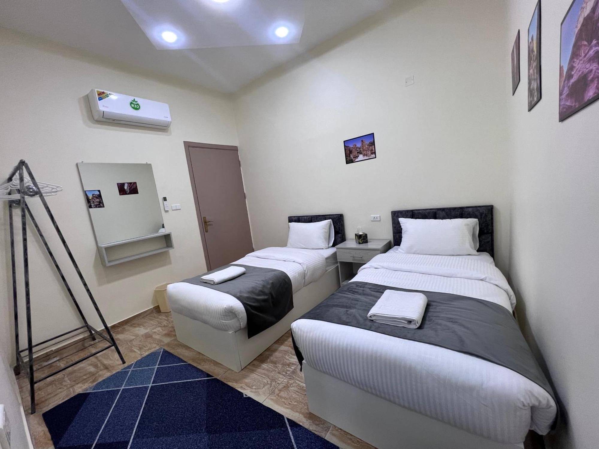 Z3 Hostel Ваді-Муса Екстер'єр фото