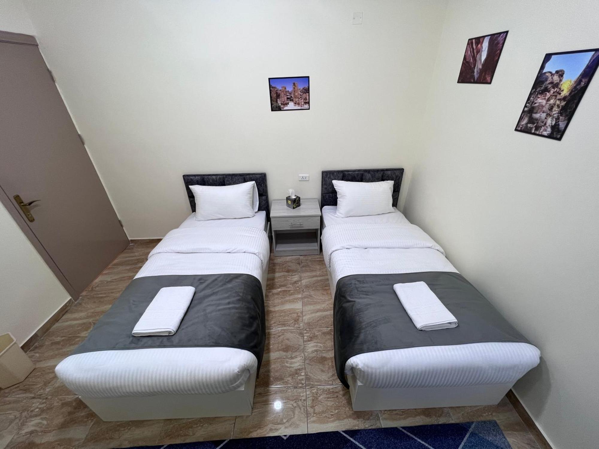 Z3 Hostel Ваді-Муса Екстер'єр фото