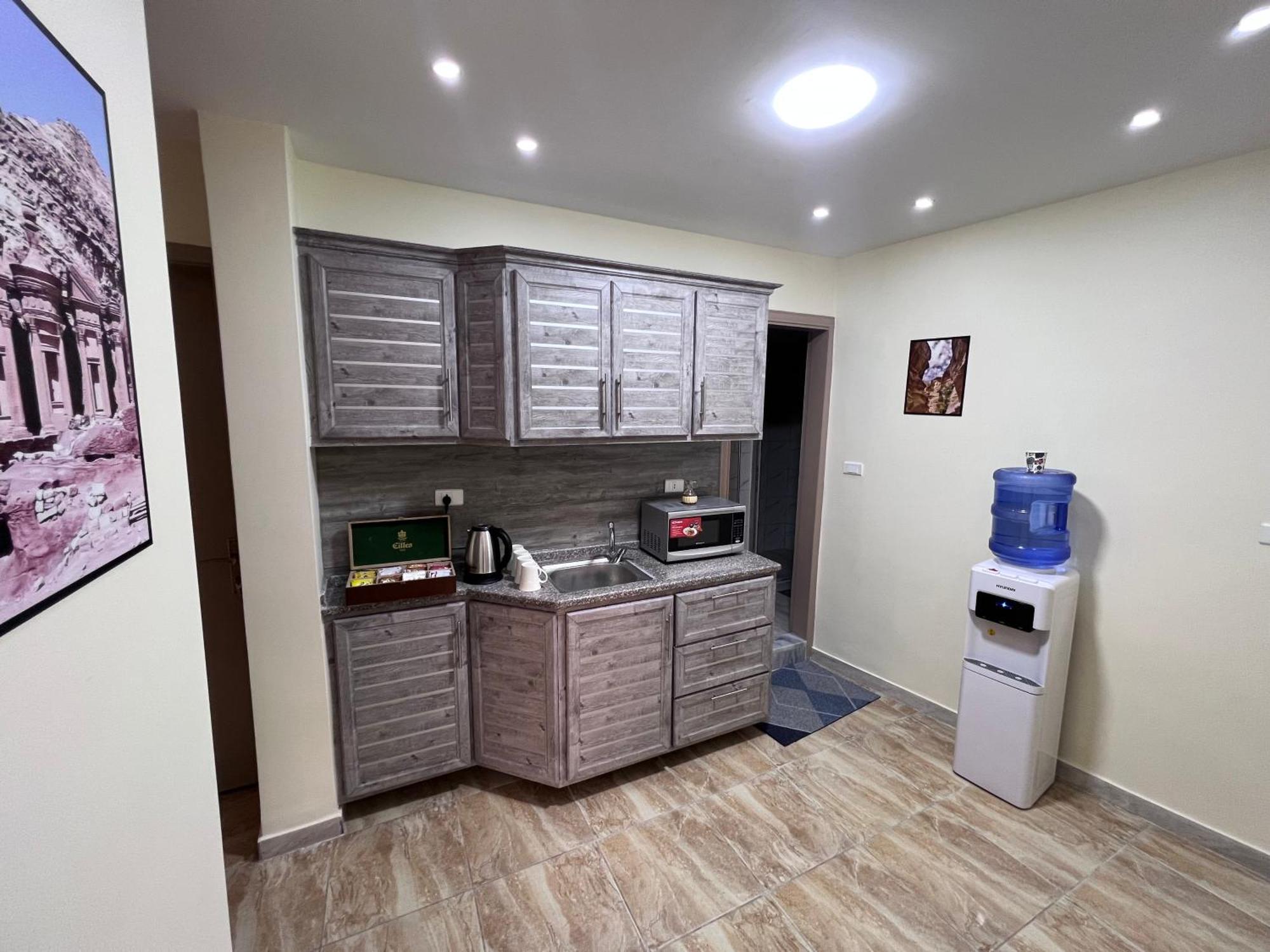 Z3 Hostel Ваді-Муса Екстер'єр фото
